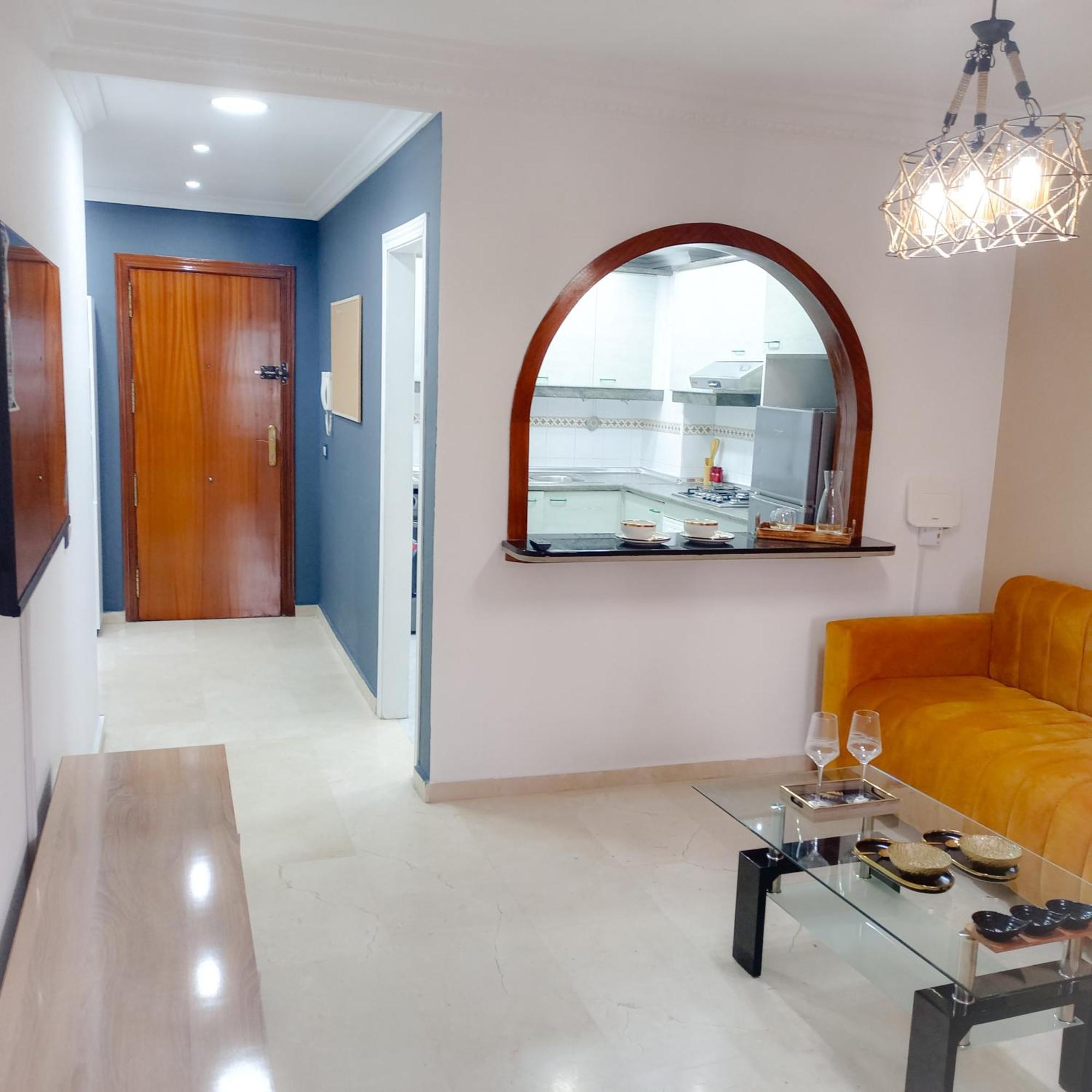 טנג'יר Moderne Appartement Au Plein Centre-Ville En Face Hilton & La Gare De Train Tgv Avec Climatisation מראה חיצוני תמונה