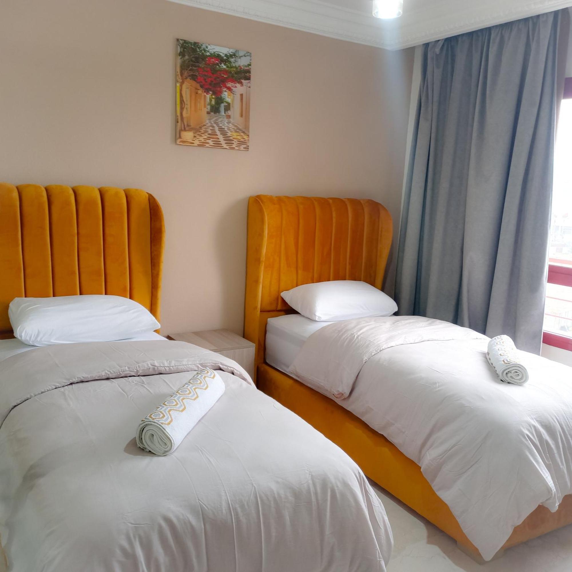 טנג'יר Moderne Appartement Au Plein Centre-Ville En Face Hilton & La Gare De Train Tgv Avec Climatisation מראה חיצוני תמונה
