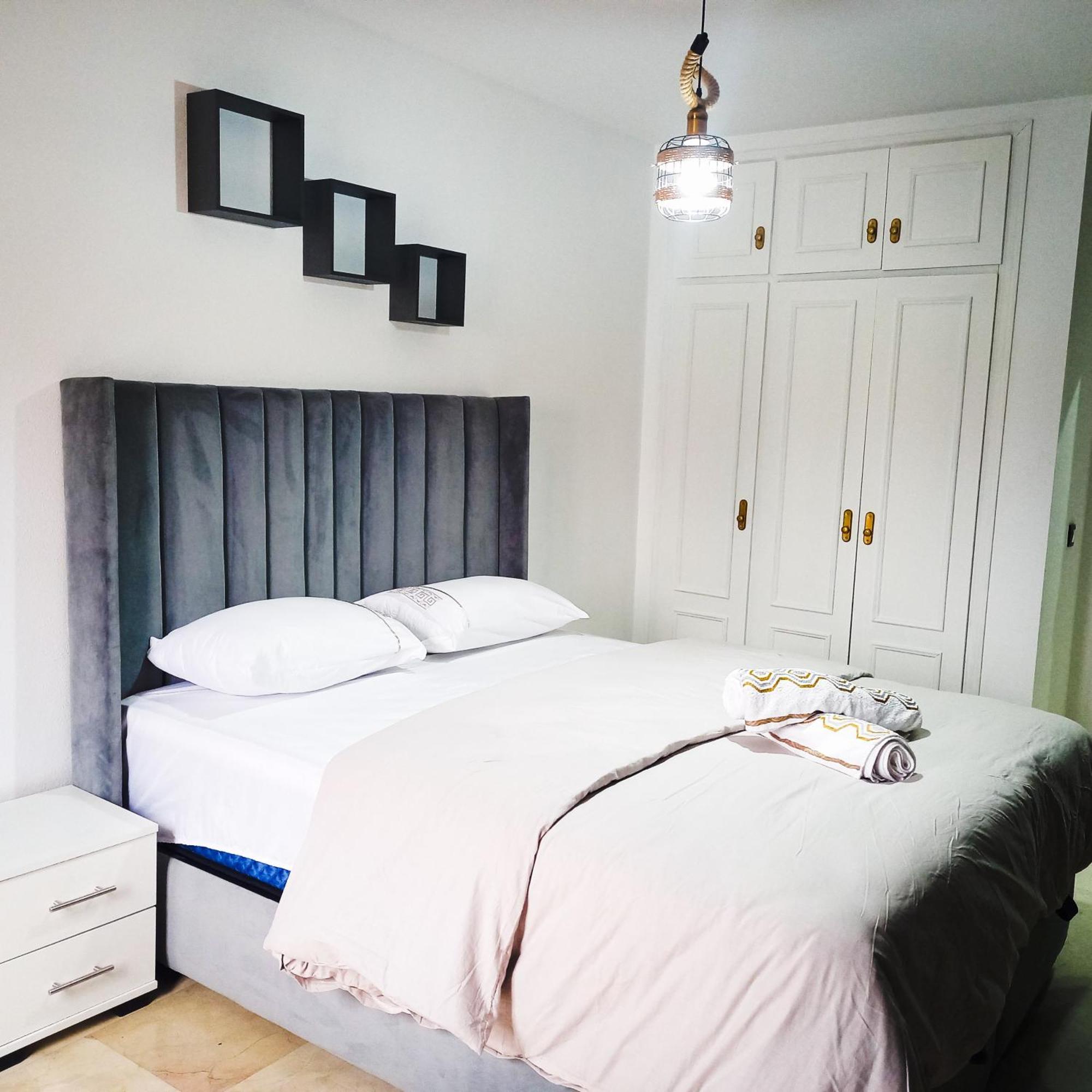 טנג'יר Moderne Appartement Au Plein Centre-Ville En Face Hilton & La Gare De Train Tgv Avec Climatisation מראה חיצוני תמונה